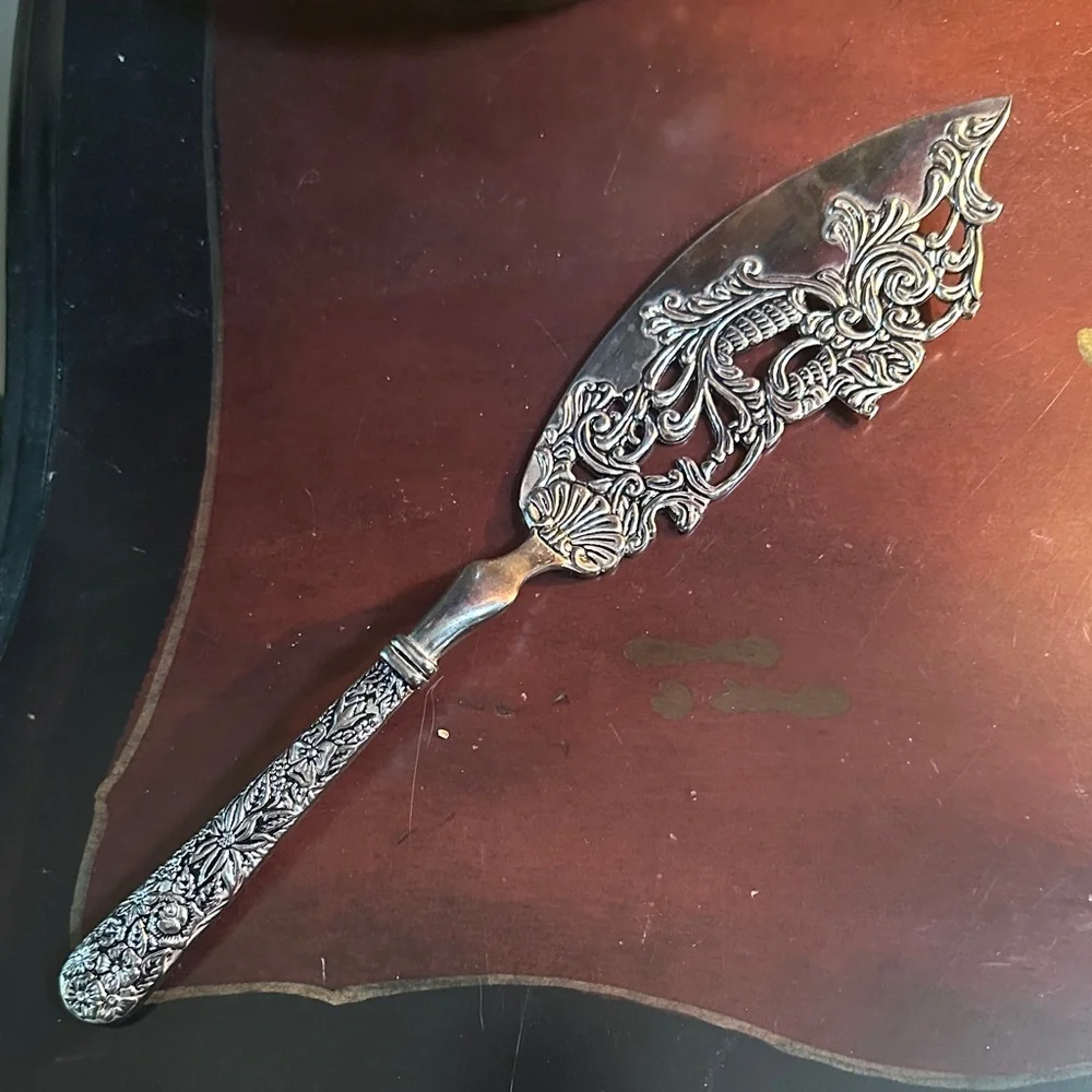 Godinger Intricate Silver Plated Fish Server